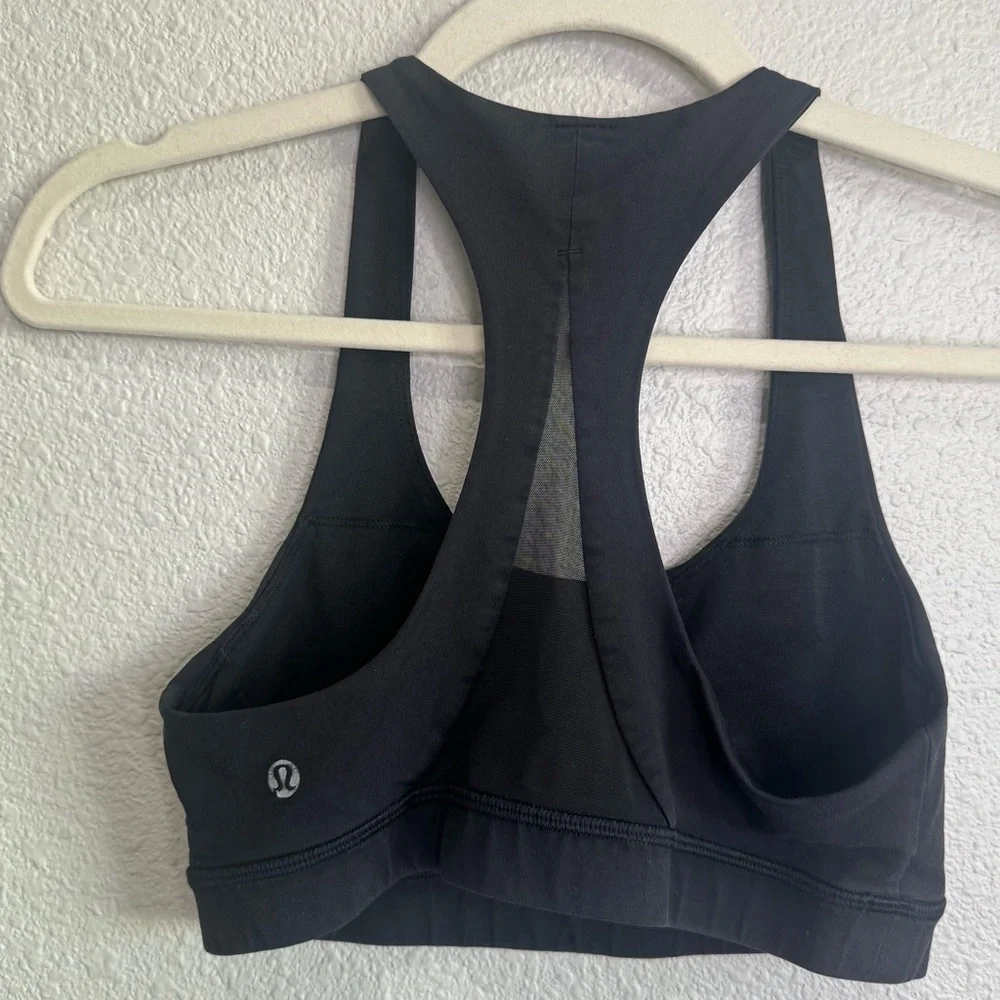 Lululemon Invigorate Bra Womens size 6 Black Workout Gym Yoga Running Casual‎